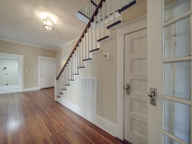 Foto del edificio - 606 E Lafayette St