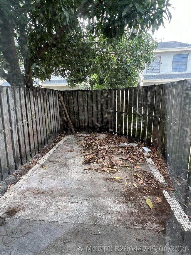Building Photo - 2442 NW 52nd Ave