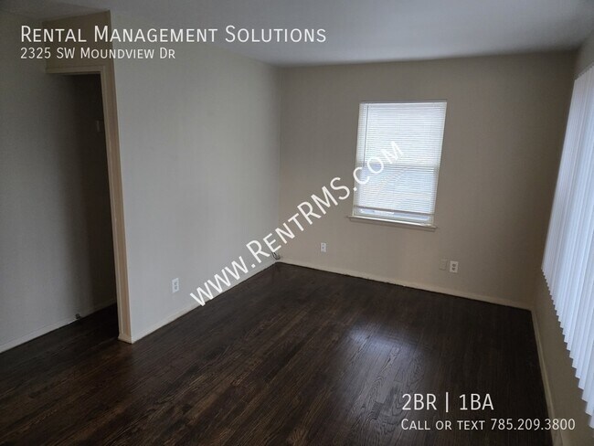 Foto del edificio - 2325 SW Moundview Dr