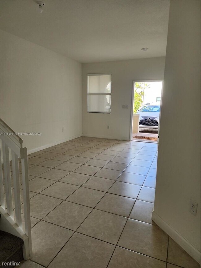 Building Photo - 3 br, 2.5 bath House - 22929 SW 127th Ct
