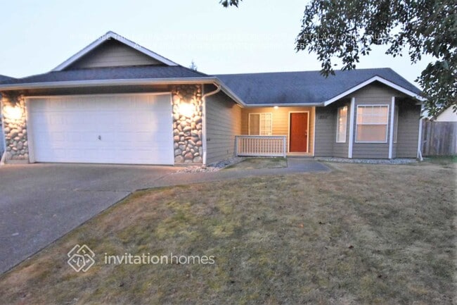 Building Photo - 18511 E Country Club Dr