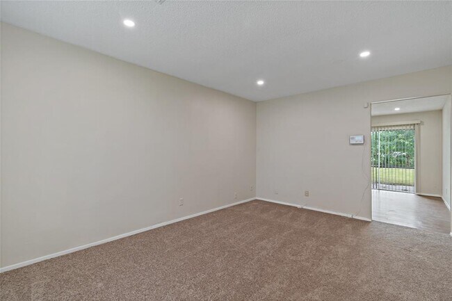 Building Photo - 14515 Essendine Ln