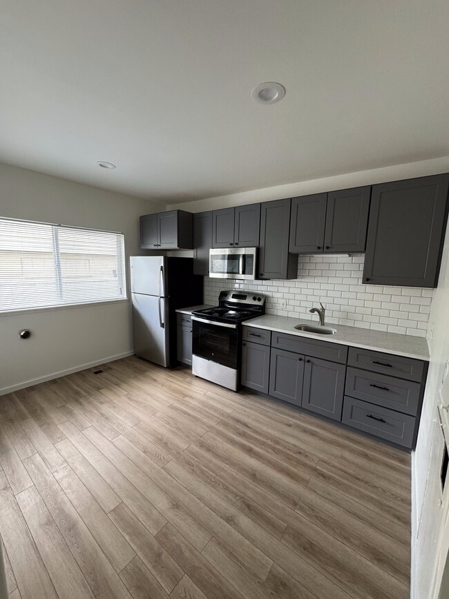 Building Photo - 3760 S 200 E