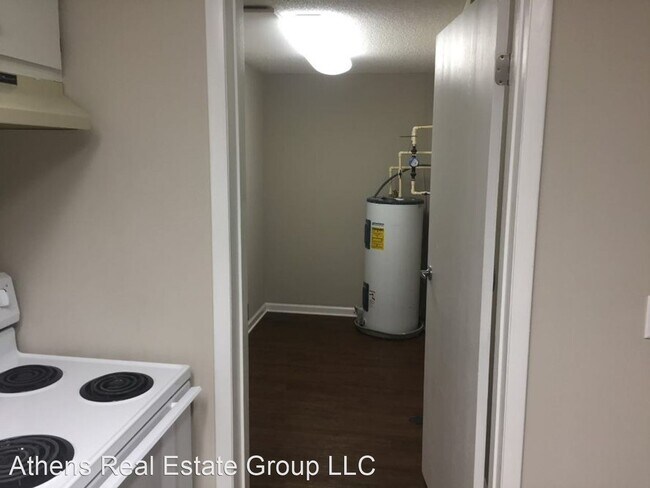 Foto del edificio - 1375 College Station Rd
