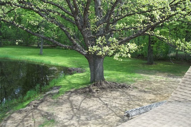 Building Photo - 11515 Sarle Rd