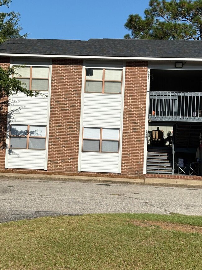 Foto del edificio - 2 Bedroom Apartment Available in Hope Mills!