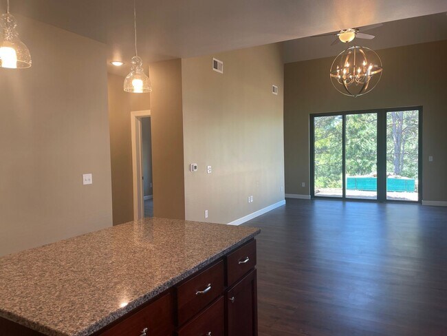 Foto del interior - Devil's Lake Townhomes
