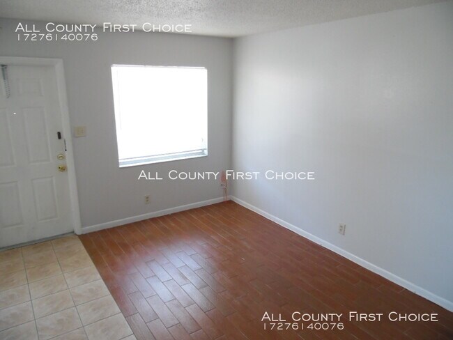 Building Photo - 460 93rd Ave N
