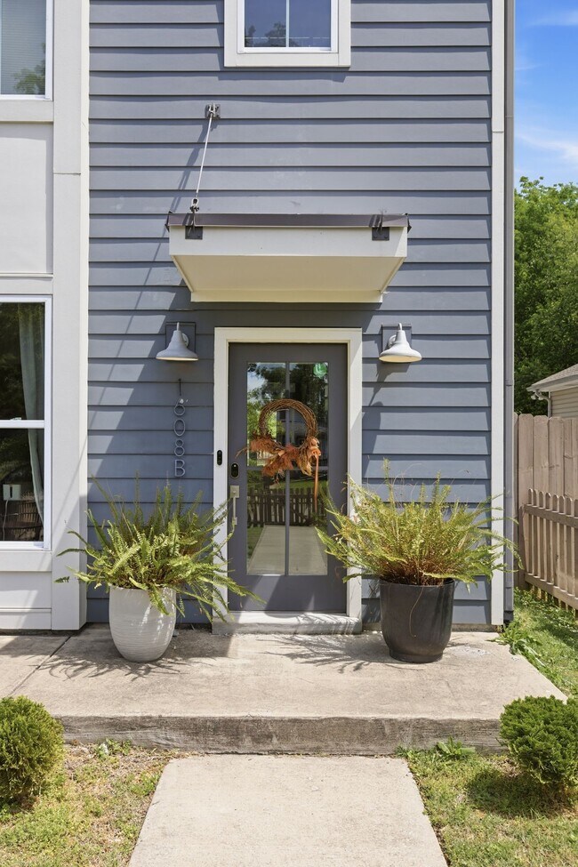 Foto del edificio - 1608 16th Ave N