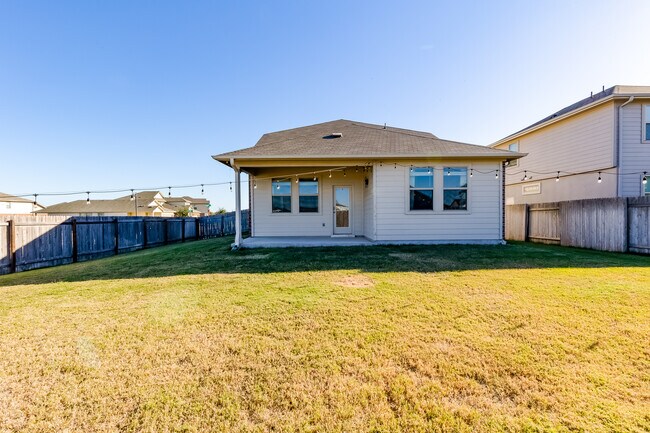 Foto del edificio - 204 Mountain Valley St