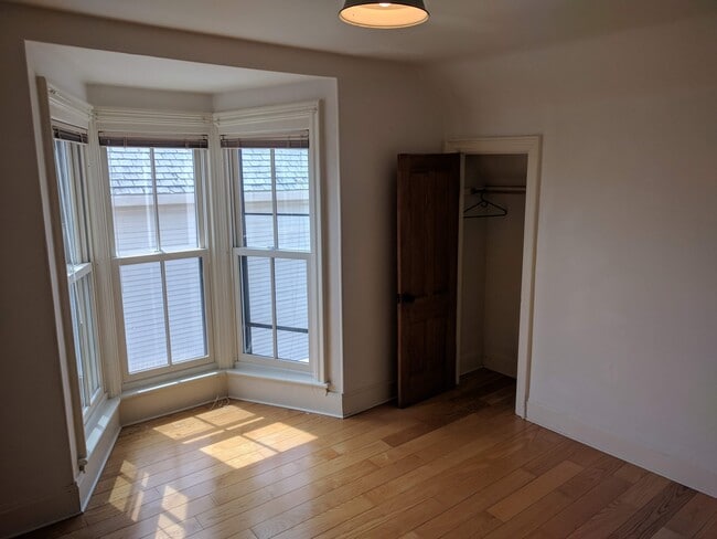 Building Photo - 42 Elmwood Ave