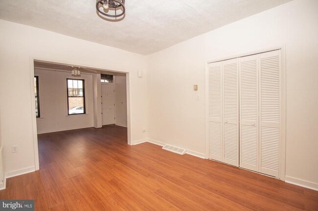 Foto del edificio - 3211 Memphis St