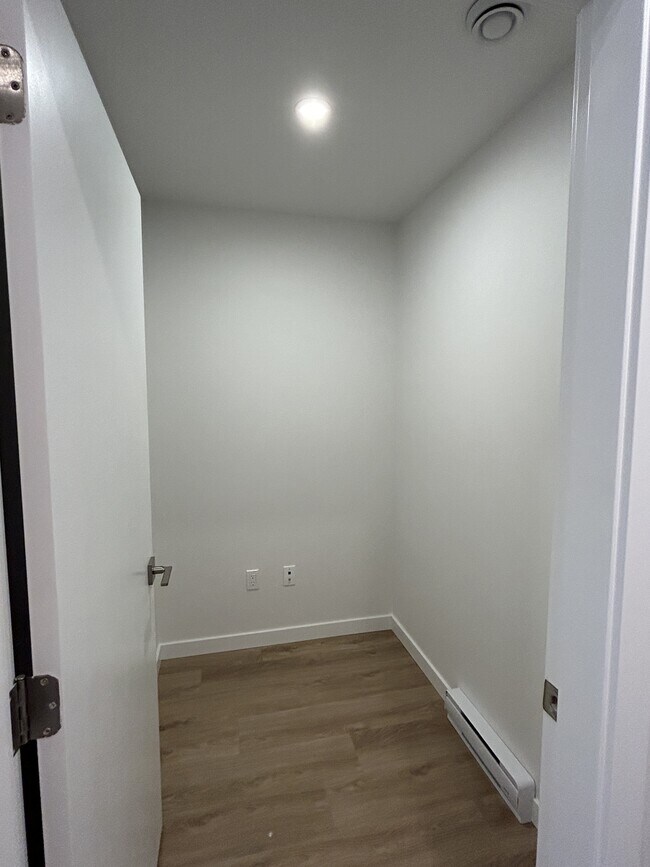 Building Photo - 13858-13108 108 Ave