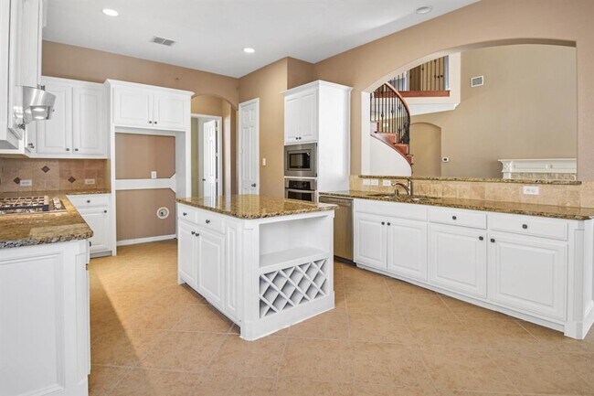 Building Photo - 8809 Sutton Dr
