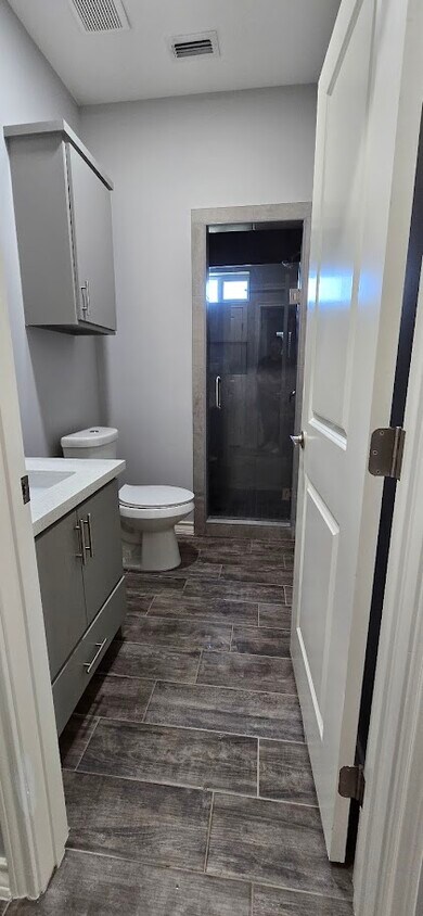 Building Photo - 3918 Las Vistas Ln