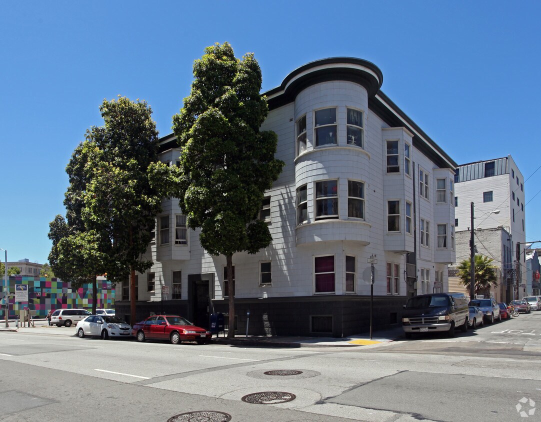 Primary Photo - 23 Franklin St