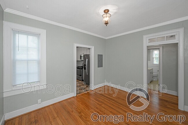 Building Photo - 1347 Felder Ave