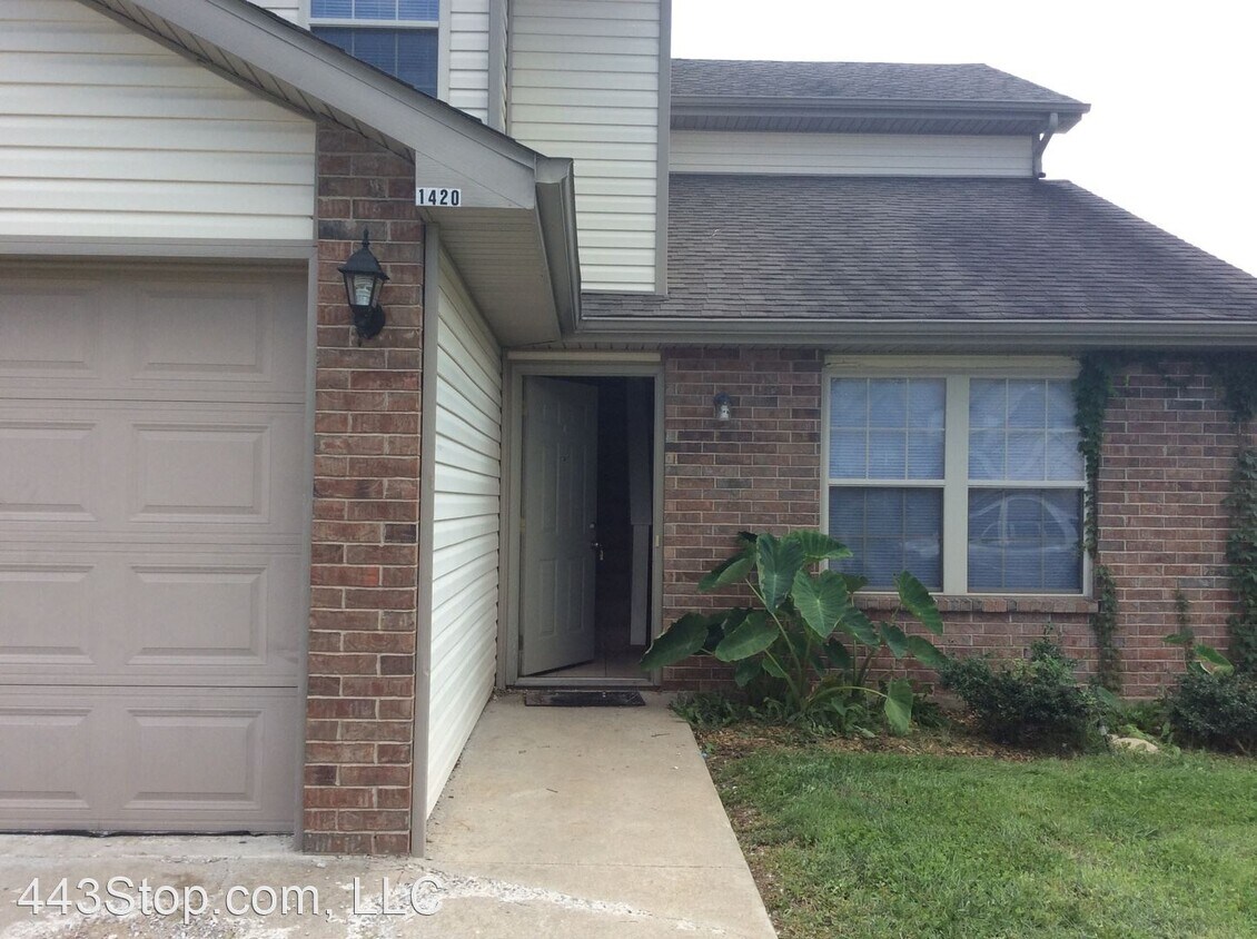 Foto principal - 1420 Greensboro Dr