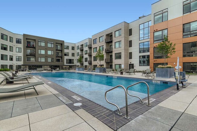 Building Photo - Aspire