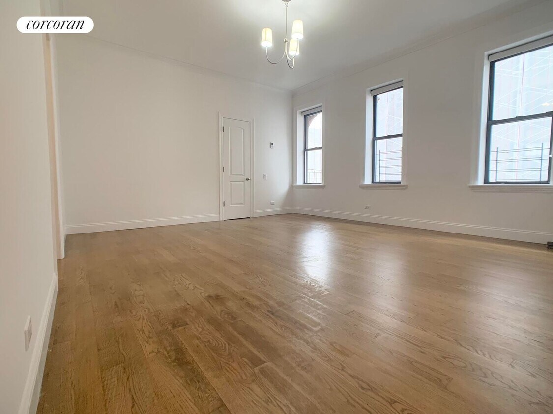 Foto principal - 101 E 75th St