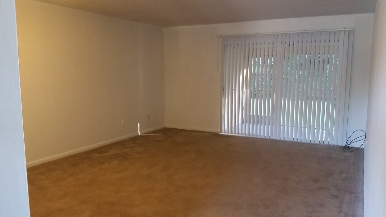 Foto del edificio - 7312 Balboa Dr
