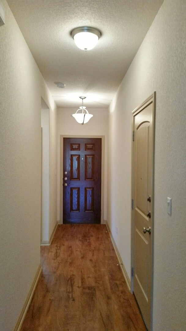 Building Photo - 3 Bedroom 2 Bathroom Georgetown Home