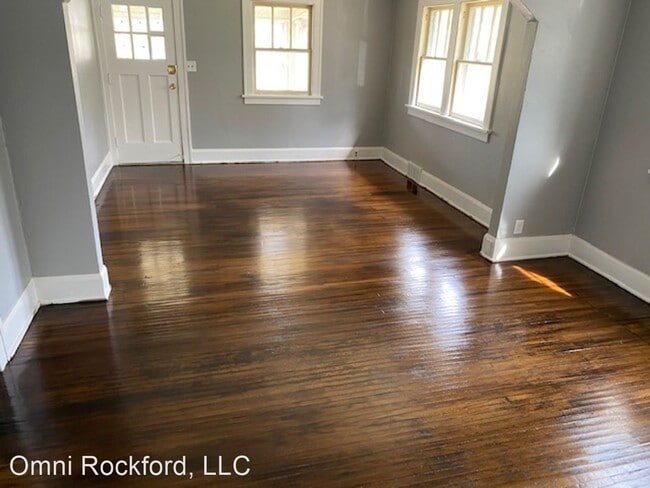 Building Photo - 3 br, 1 bath House - 320 N Day Ave