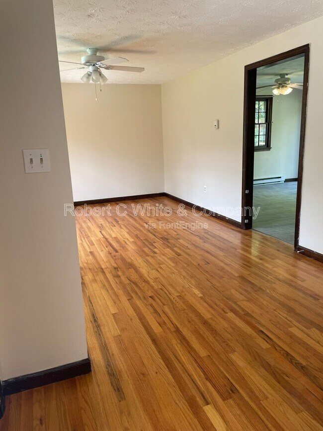 Foto del edificio - 25 Regency Ct