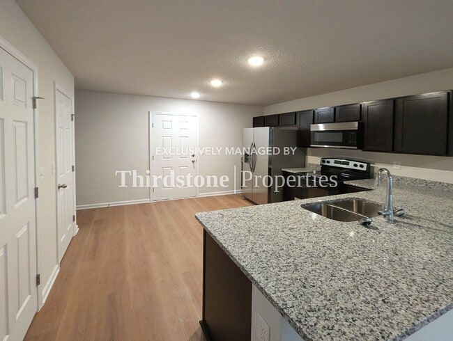 Building Photo - 5433 Shenandoah Ave