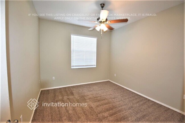 Foto del edificio - 5196 Ashwood Dr