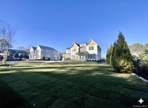 Building Photo - 59 Shinnecock Hills Rd