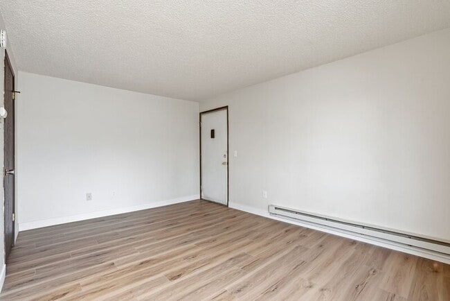 Building Photo - 411 E Sinto Ave