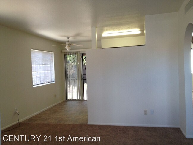 Foto del edificio - 2 br, 1 bath House - 211 W. Roger Road No 17