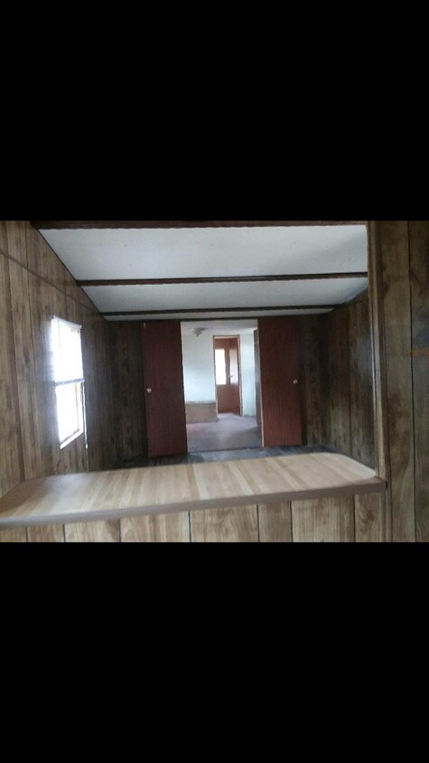 Building Photo - 307 Pebble St