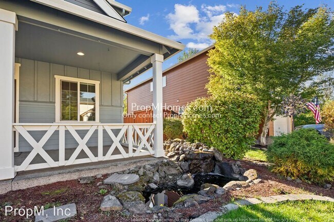 Foto del edificio - 5 br, 3 bath House - 18851 Chanelle Way