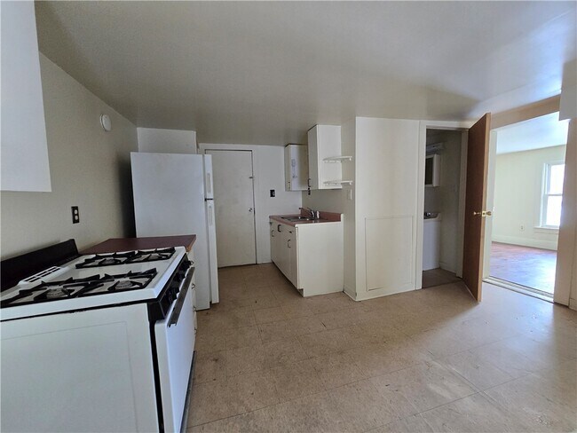 Foto del edificio - 130 E Elisha St