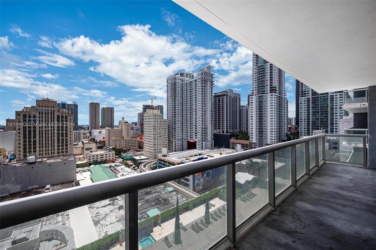 Primary Photo - 50 Biscayne Blvd