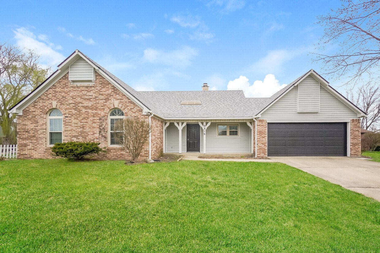 Foto principal - 8916 Country Walk Dr