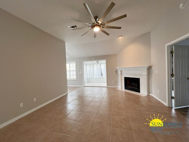Foto del edificio - Sought after Stunning 3 Bedroom Home in Sh...