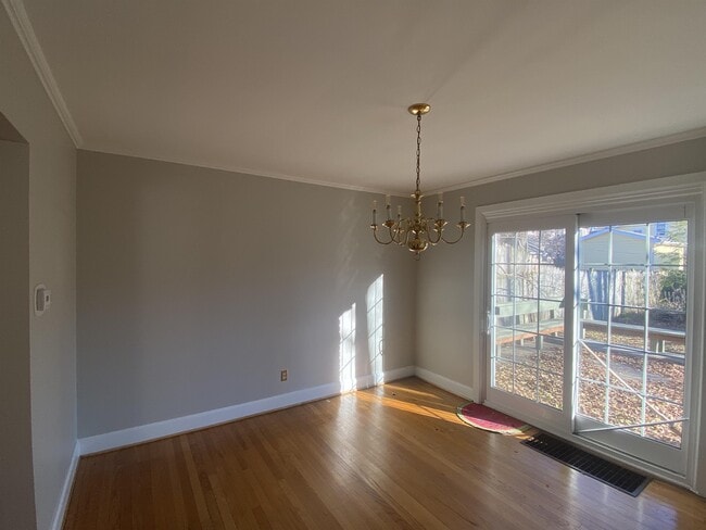 Building Photo - 1611 Ferndale Pl