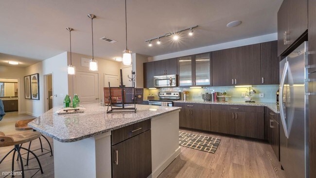 Foto del edificio - 1 br, 1 bath  - 1501 Research Forest Dr