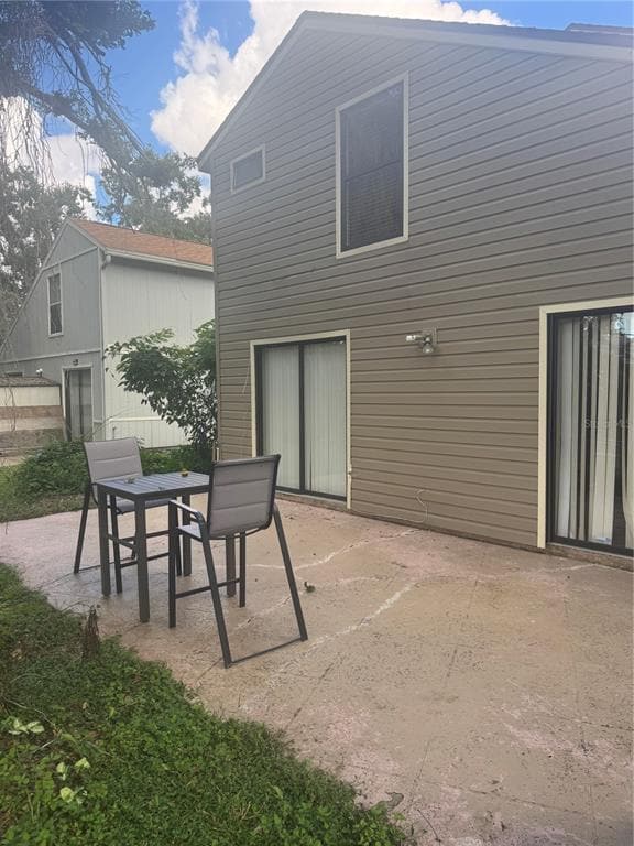 Foto del edificio - 4948 Camphor Ave