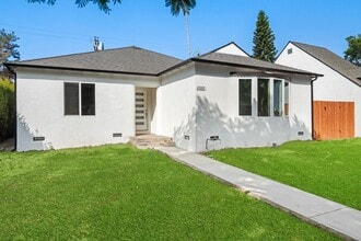 Building Photo - 2007 S Crescent Heights Blvd