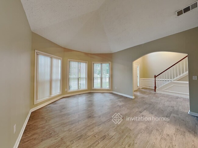 Building Photo - 10153 N Links Dr