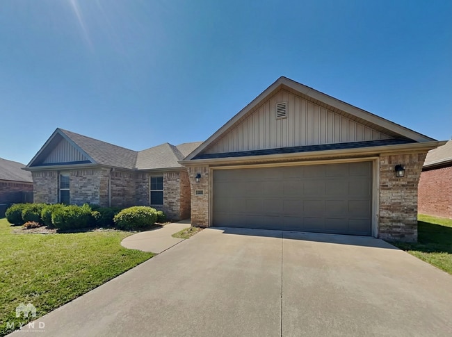 Building Photo - 1020 Tarah Knolls Cir