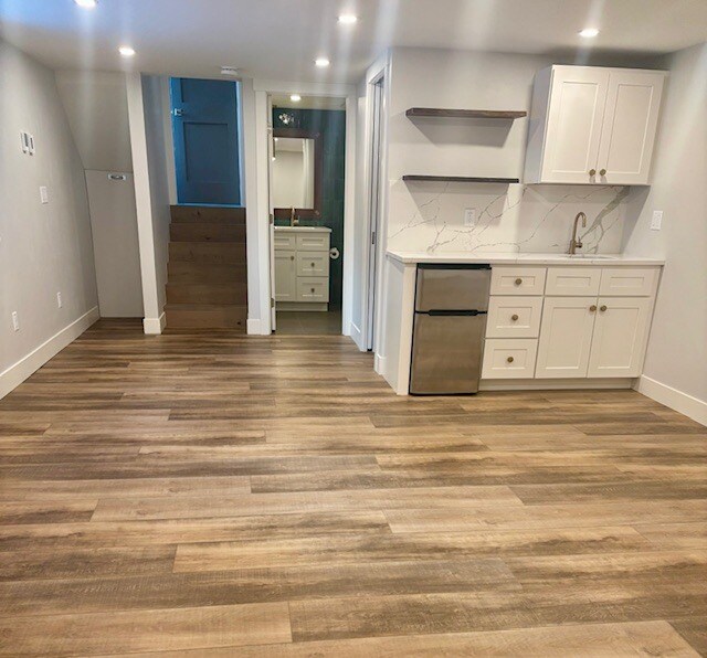 Foto del edificio - 121 Burgundy Cir