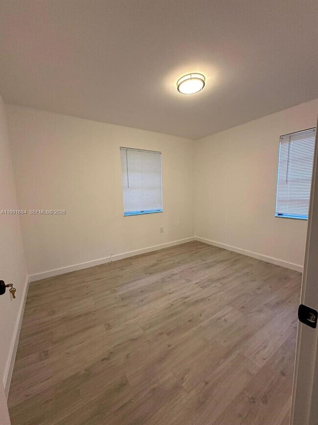 Foto del edificio - 3755 Oak Ave
