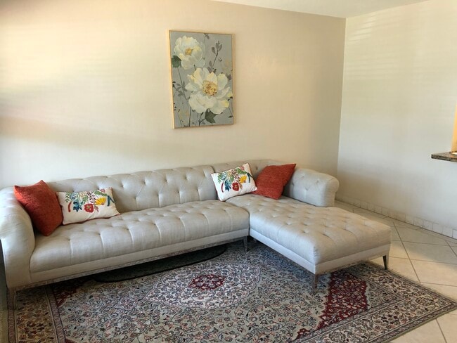 Building Photo - 909 17th Ter