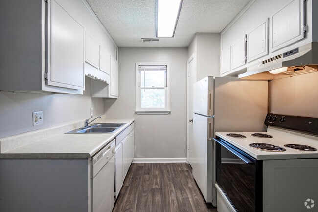 1 HAB, 1 BA: 610 ft² - Arbor Park