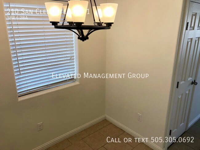 Building Photo - North Valley Townhome with Granite Counter...